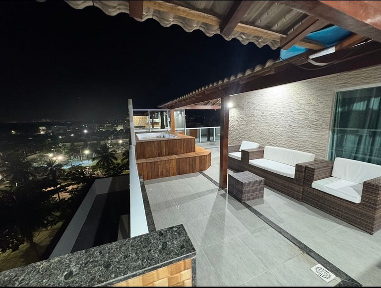 Duplex penthouse 5 mins walk to the beach