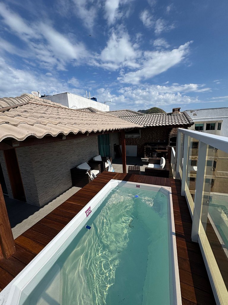Cobertura duplex beira mar